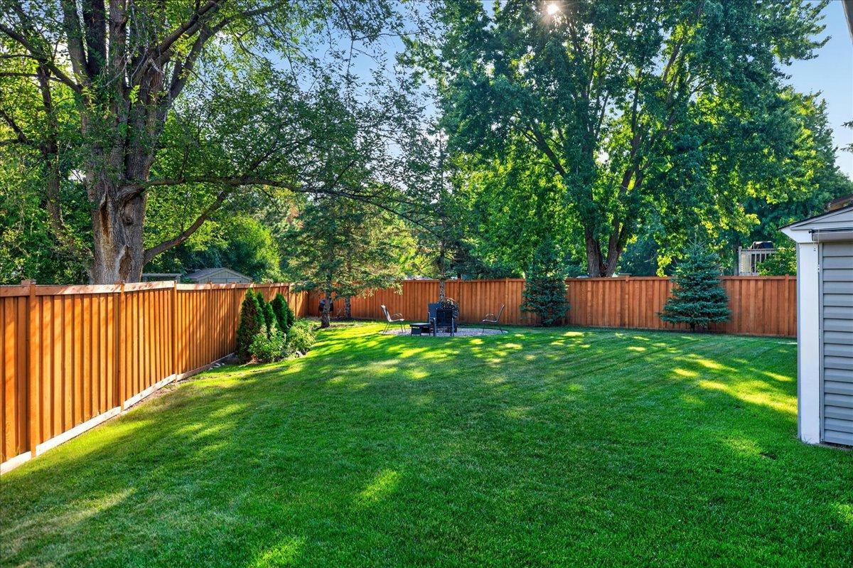 Beautiful yard with fire pit area