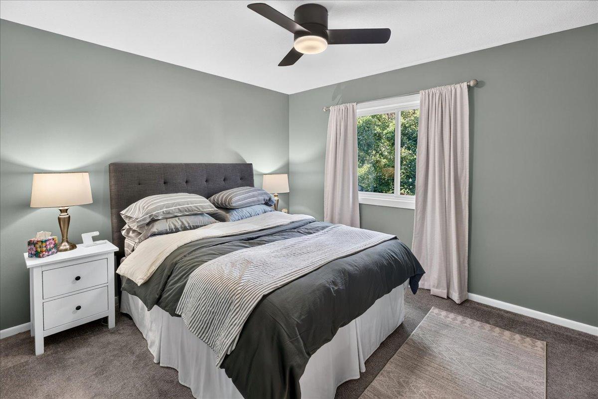 Upper level primary bed