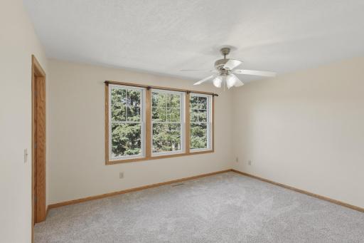 16_1905_Red_Maple_Ln-Bedroom-0668.jpg