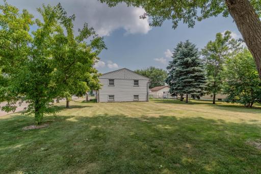 407 5th Avenue SW, Little Falls, MN 56345