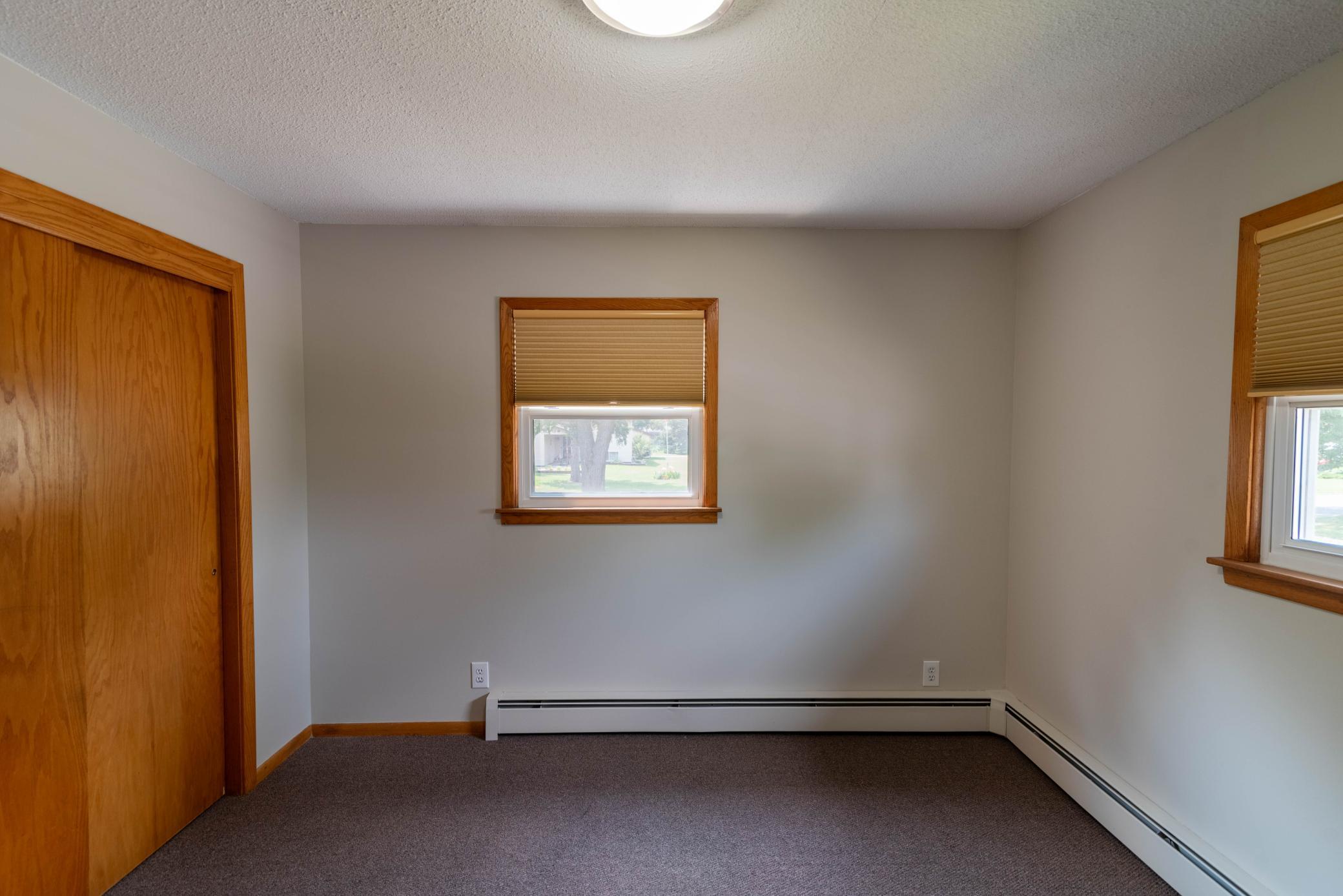 Upstairs Bedroom 2 (11x11)