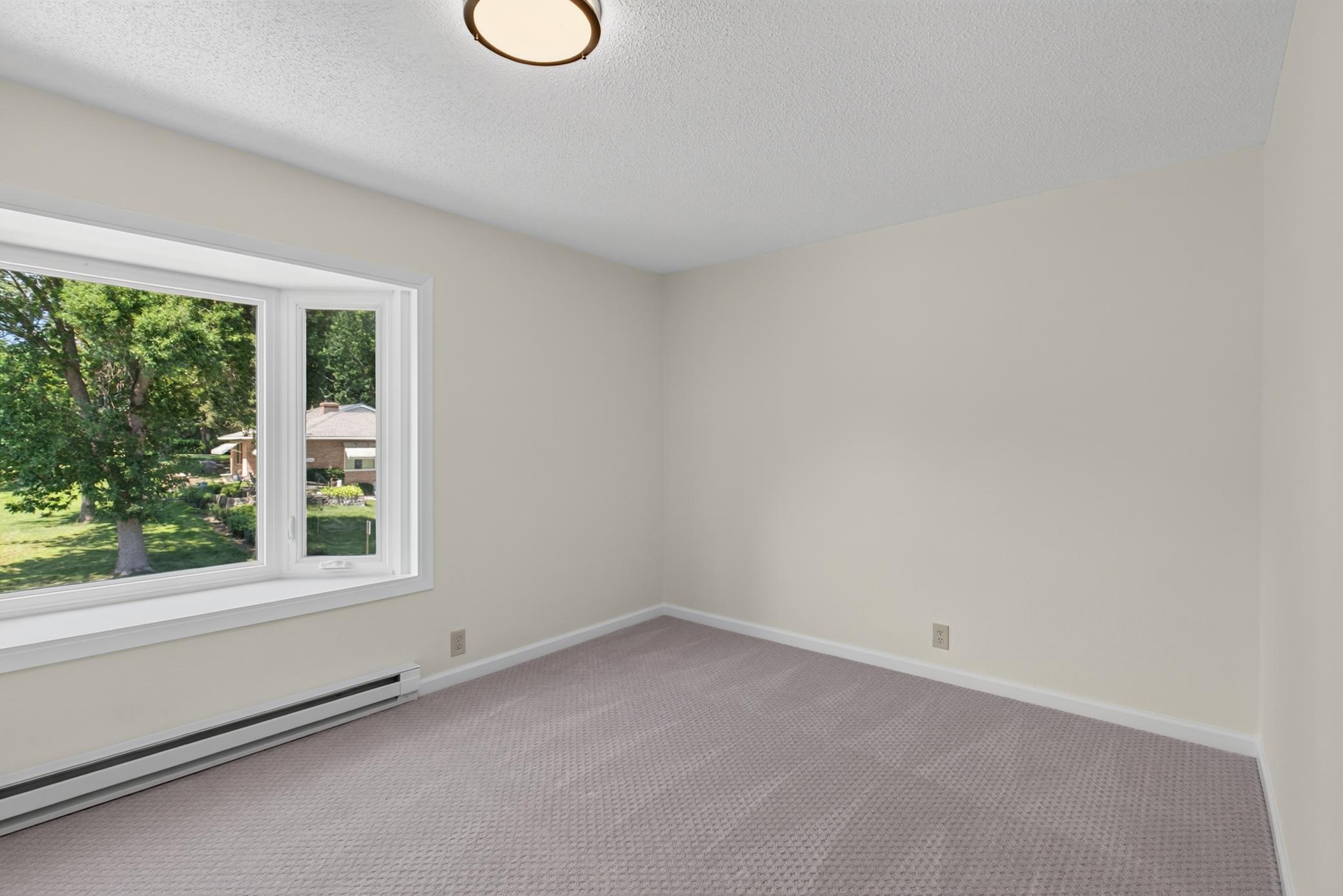 Upper level: bedroom 3