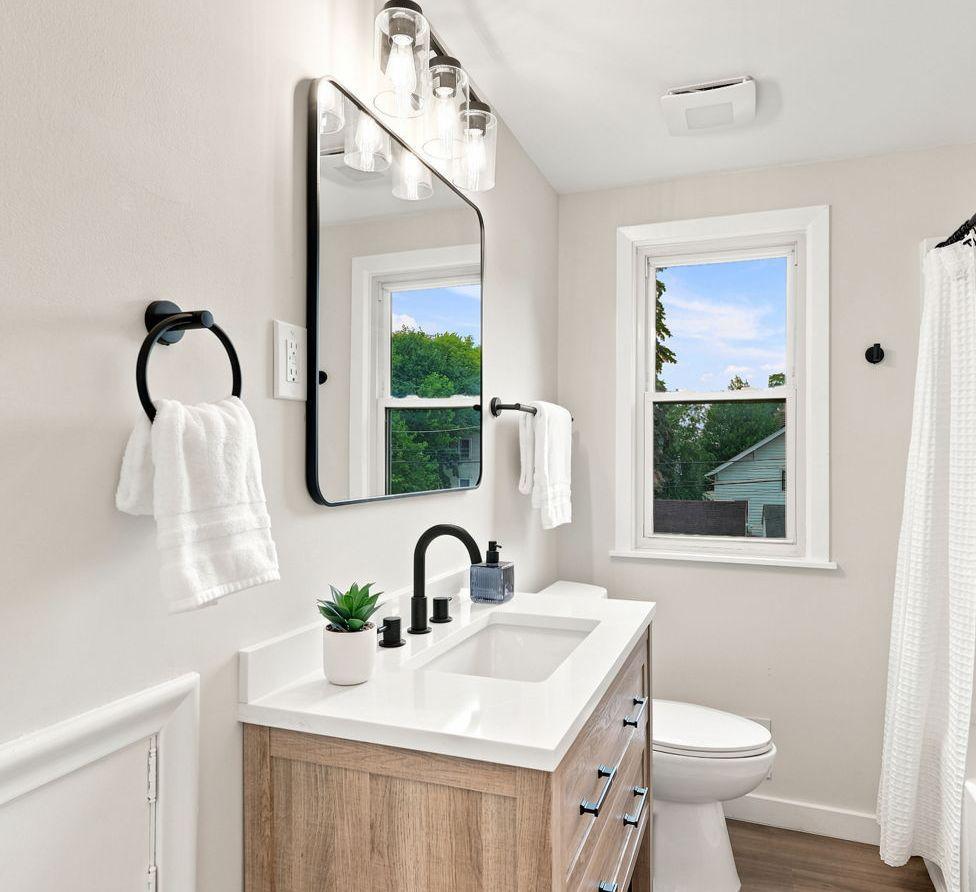 Main Floor Bathroom