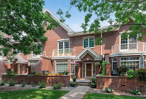 10776 Falling Water Lane, B, Saint Paul, MN 55129