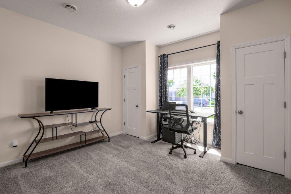 office or 3rd bedroom