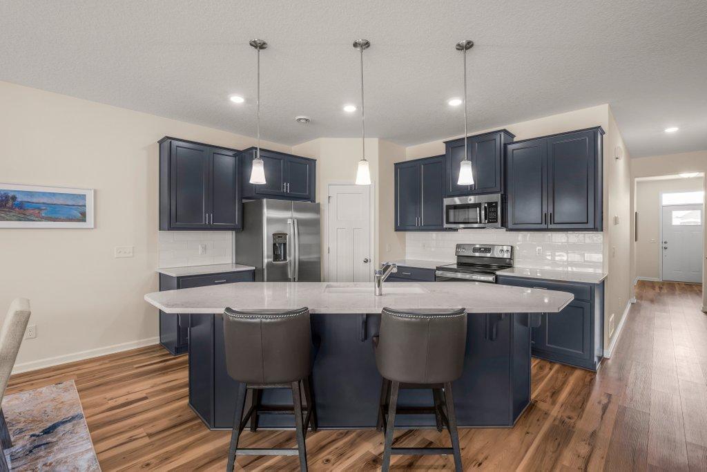 Wow! Kitchen, island, breakfast bar18 copy.jpg-SMALL.JPG
