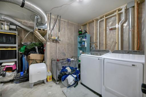 3745 Merrifield Drive S, Fargo, ND 58104