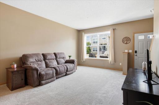 16590 72nd Court NE, Elk River, MN 55330