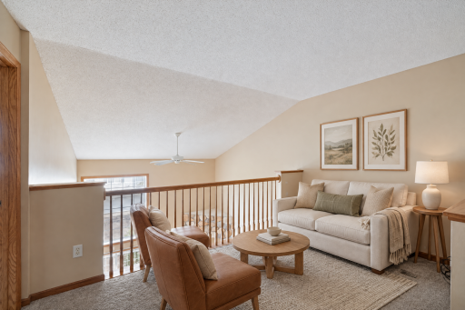 6826 Pine Crest Trail S, Cottage Grove, MN 55016