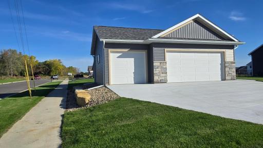 1801 12th Avenue NE, Austin, MN 55912