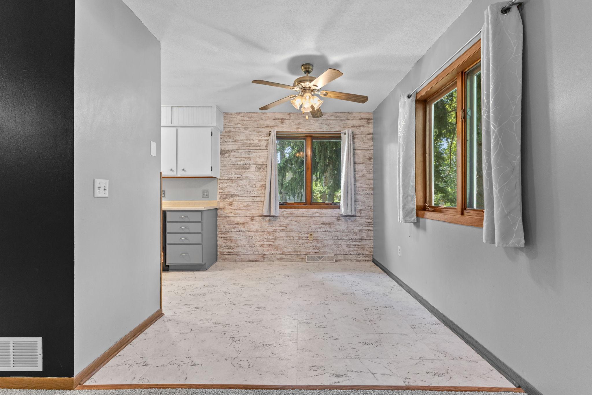 Dining/eat in kitchen