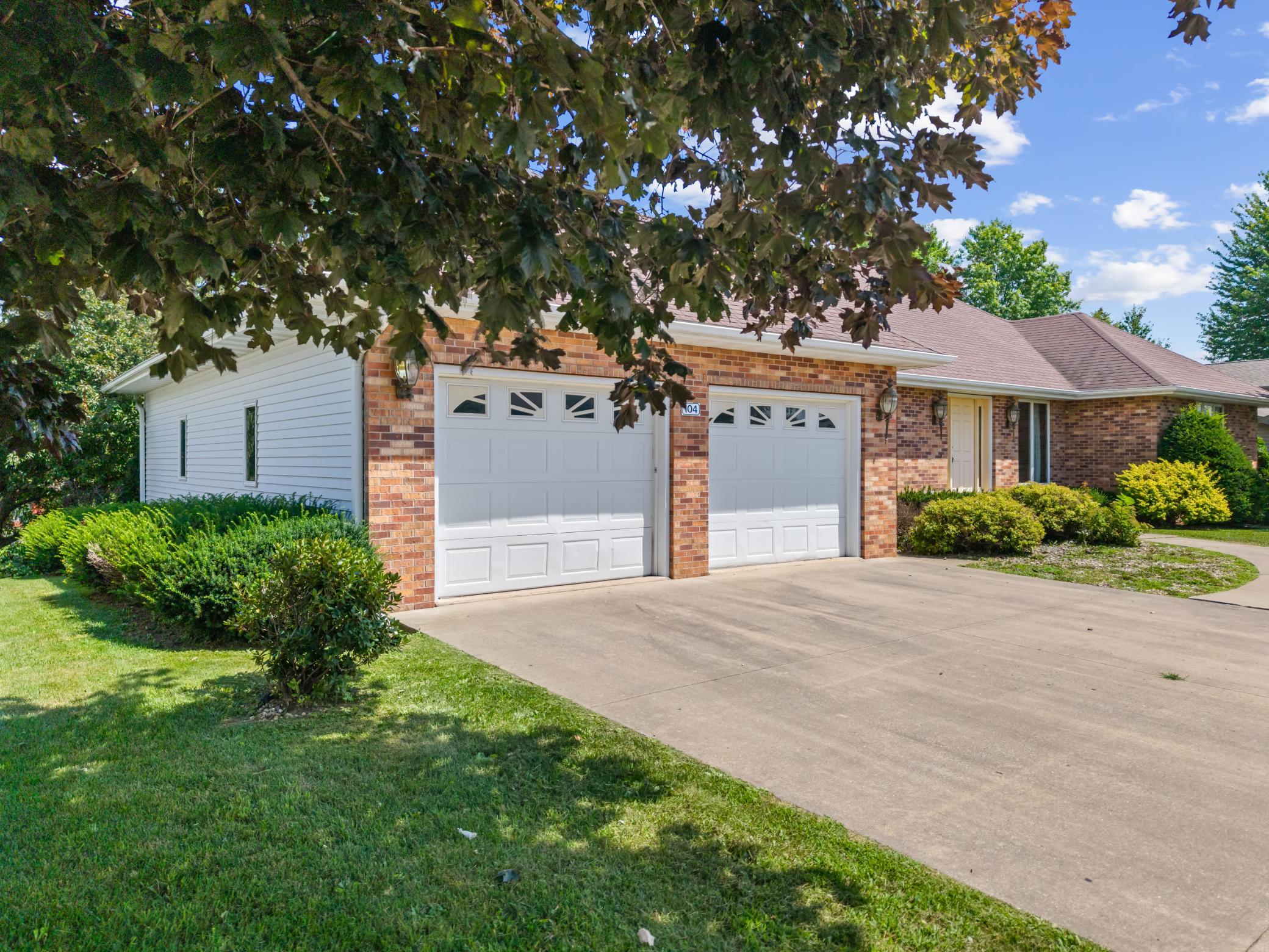 104 5th Ave NW Spring Grrove MN (30).jpg