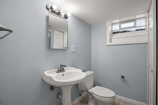 Lower level full bath