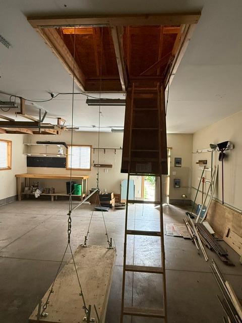Plenty of storage up top!