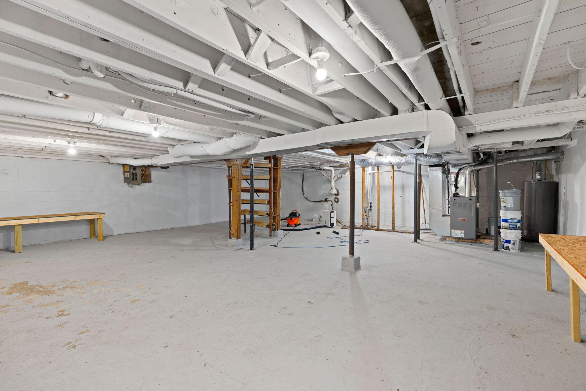 42-web-or-mls-68 NW 6th St-42.jpg
