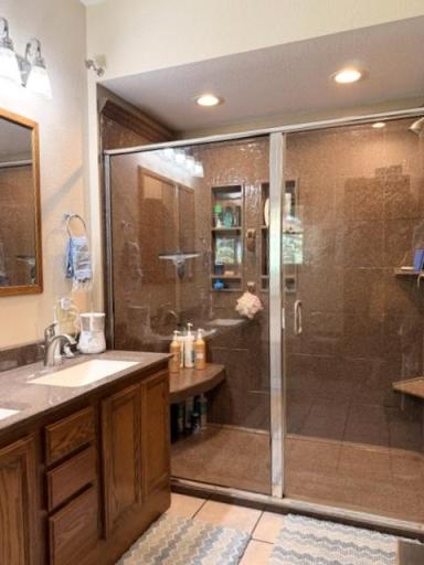 19 Primary Bath.jpg