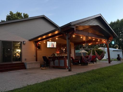 5 Covered Patio with TV .jpeg