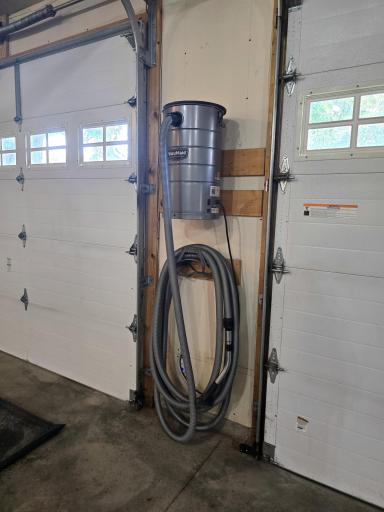 40 Shop Vacuum Stays.jpg