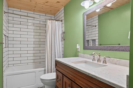 LL Whirlpool Bath