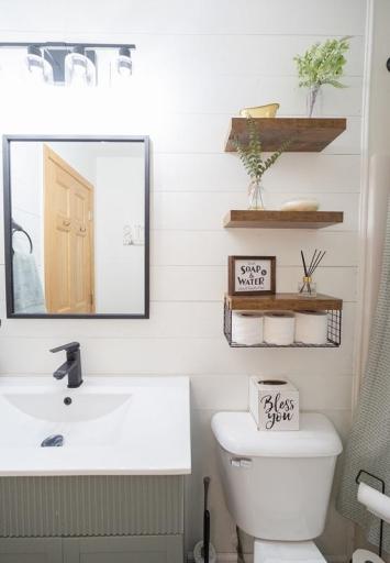 Main Floor Bathroom