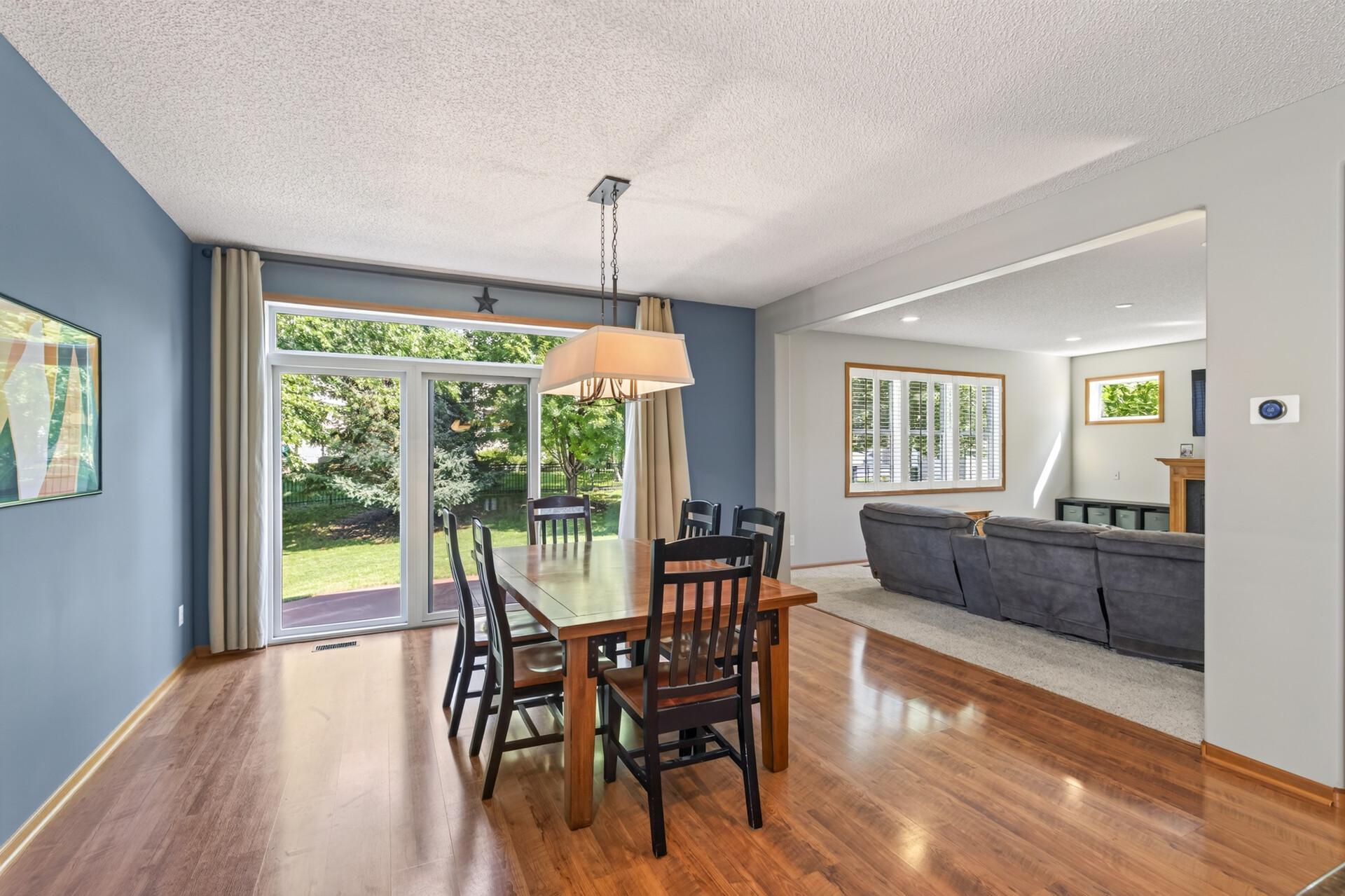 Large dining space - you can go to your family and say I can have Thanksgiving this year