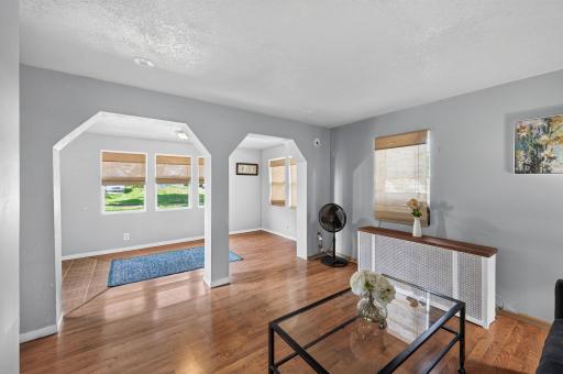 158 Moreland Avenue E, West Saint Paul, MN 55118