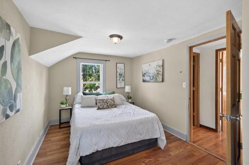 158 Moreland Avenue E, West Saint Paul, MN 55118