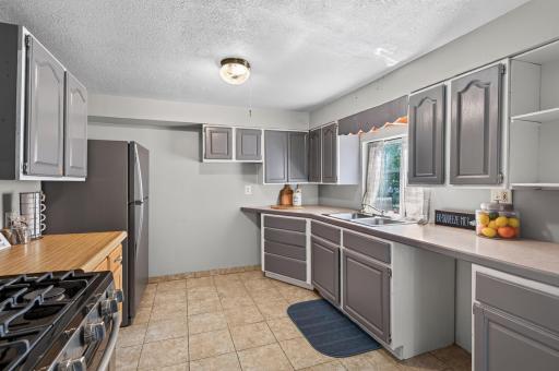 158 Moreland Avenue E, West Saint Paul, MN 55118