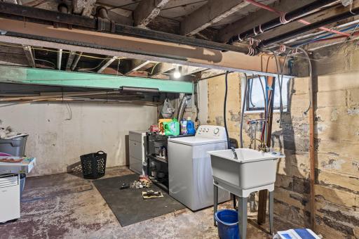 158 Moreland Avenue E, West Saint Paul, MN 55118
