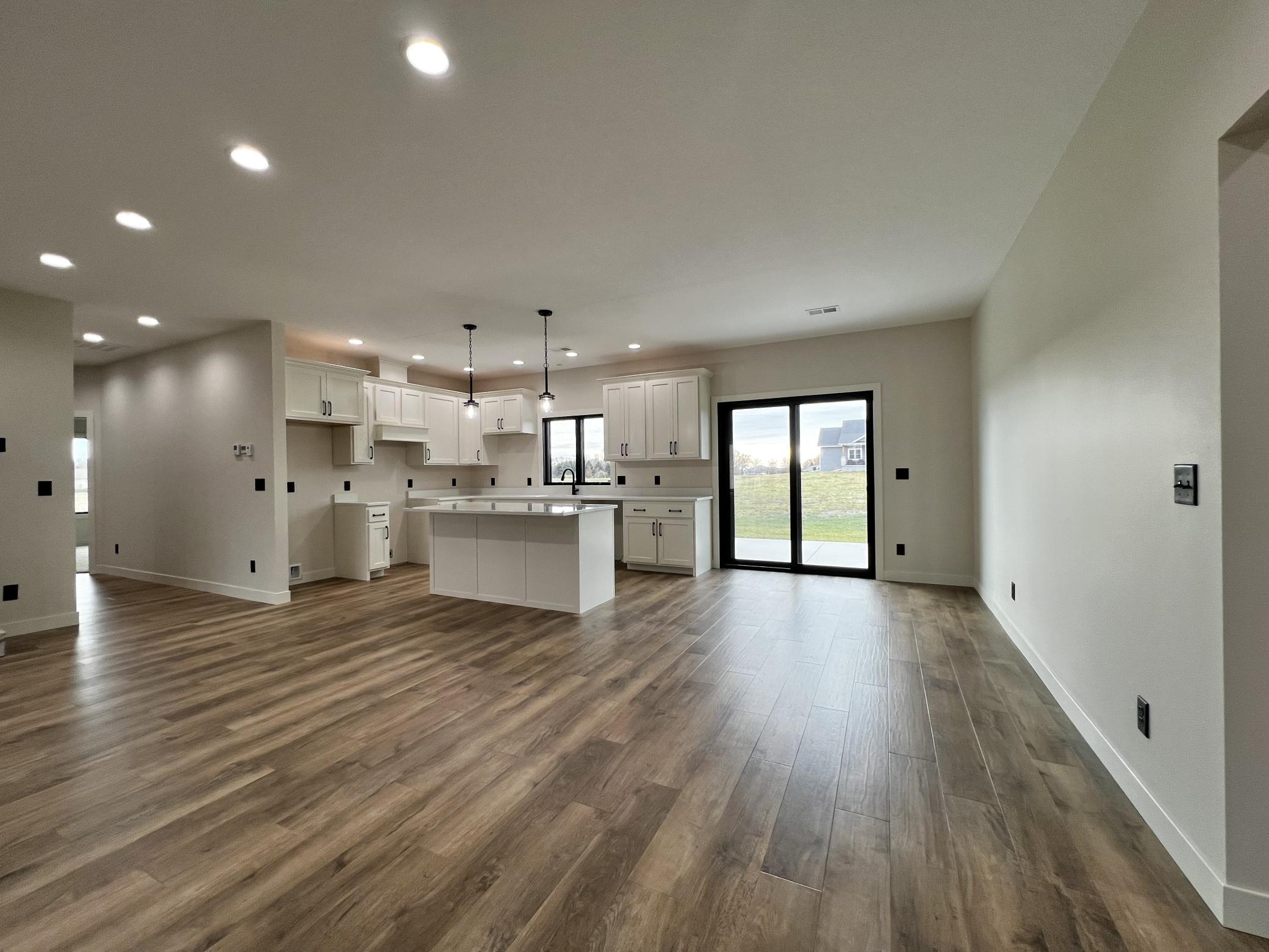Kitchen & Dining Room