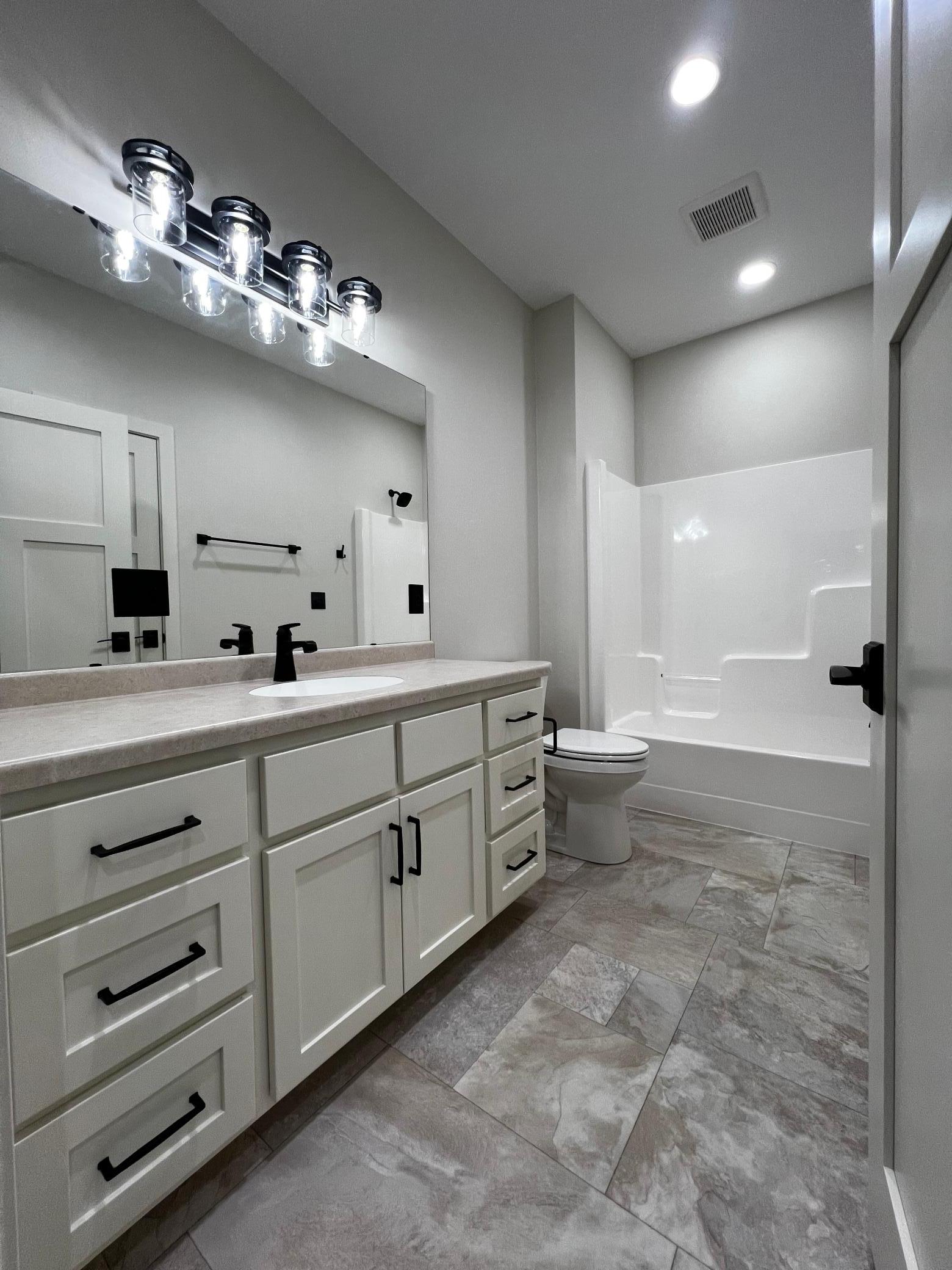 Main Bathroom