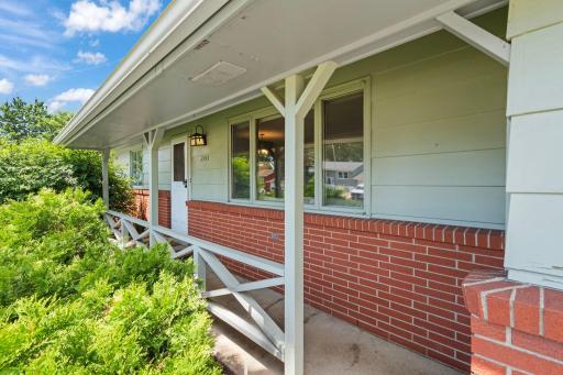 2245 Beam Avenue, Maplewood, MN 55109
