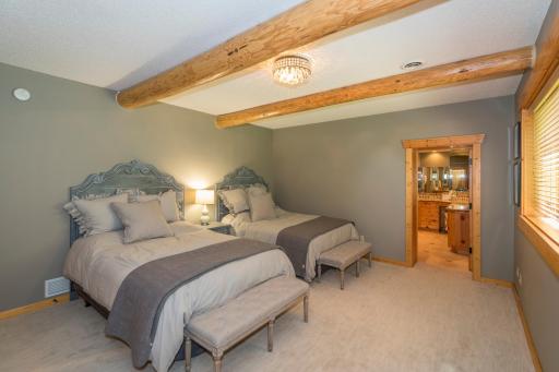 2468 Maple Drive SW, Nisswa, MN 56468