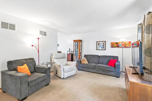 3833 40th Avenue S, Minneapolis, MN 55406