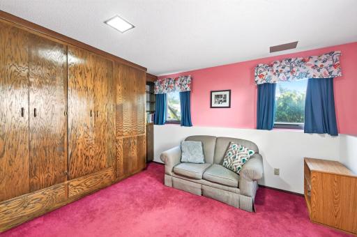 3833 40th Avenue S, Minneapolis, MN 55406