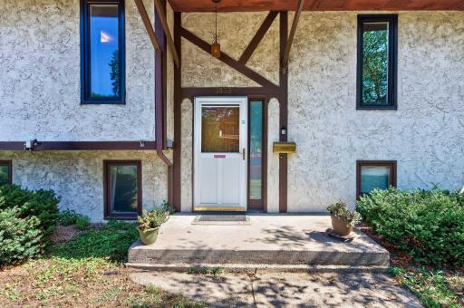3833 40th Avenue S, Minneapolis, MN 55406