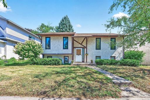 3833 40th Avenue S, Minneapolis, MN 55406