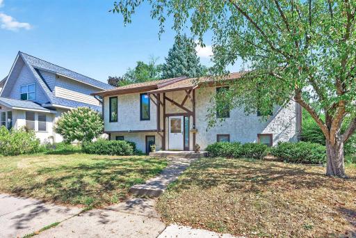 3833 40th Avenue S, Minneapolis, MN 55406