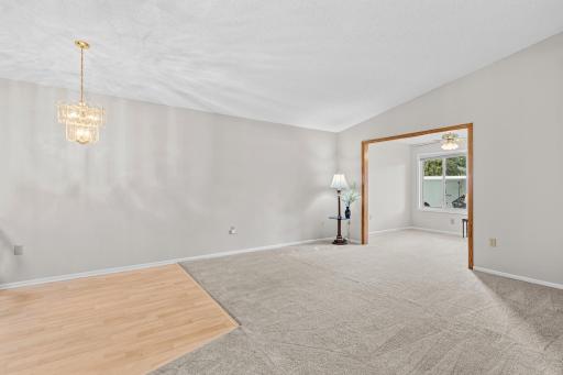 659 Belland Avenue, Vadnais Heights, MN 55127