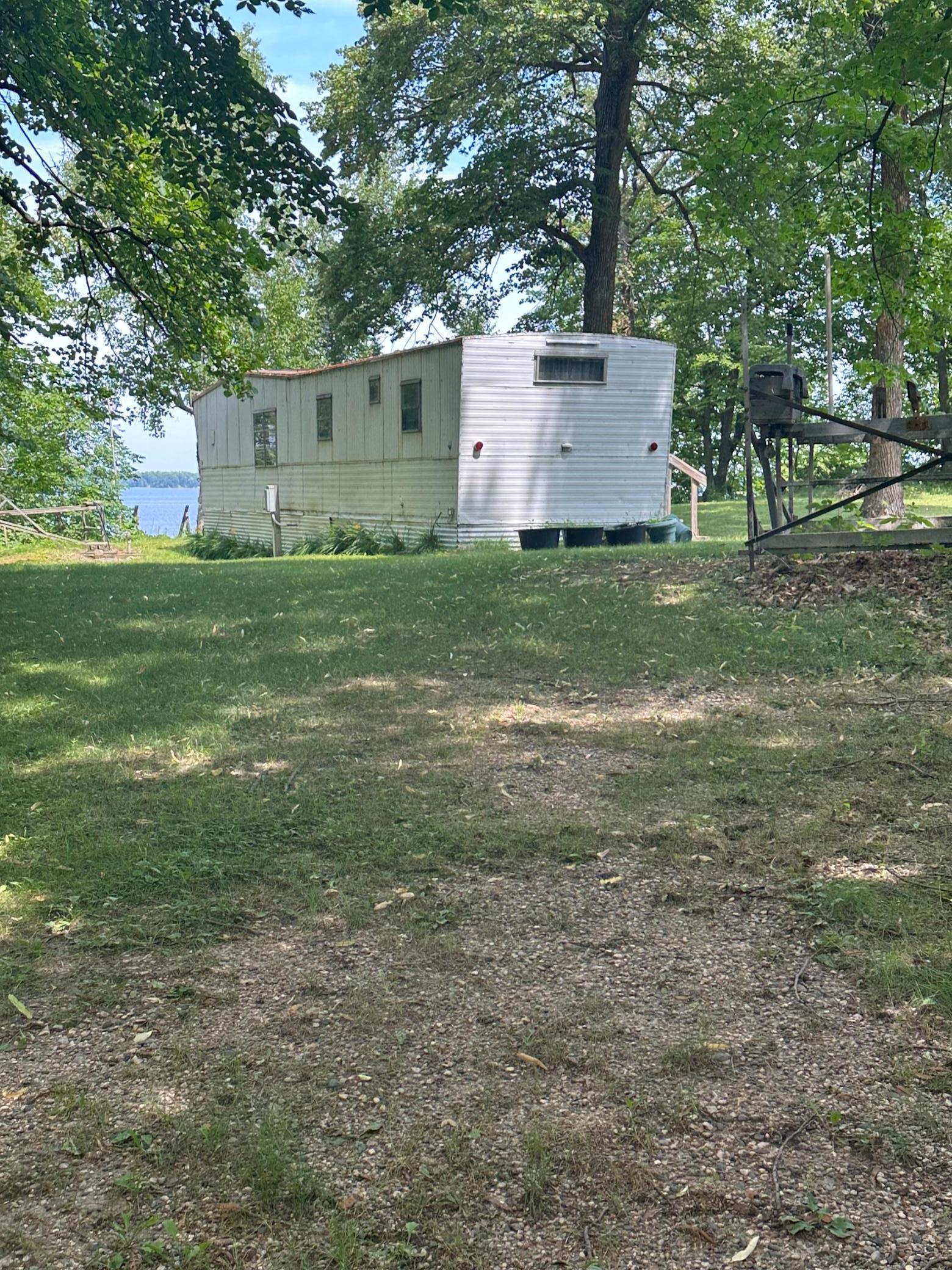 Trailer