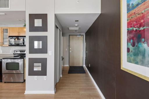 This 1 bed/1 bath condo is ready for someone new to call this place home