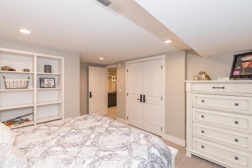 22609 Hole In The Day Drive, Nisswa, MN 56468