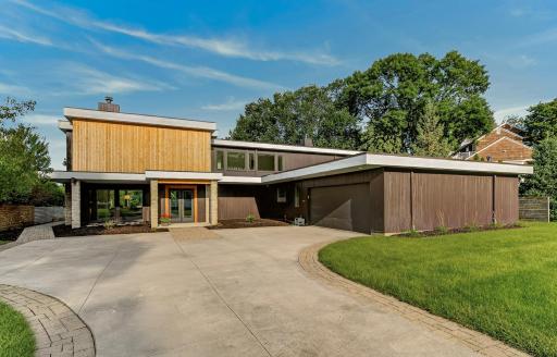 1061 Plummer Lane SW, Rochester, MN 55902