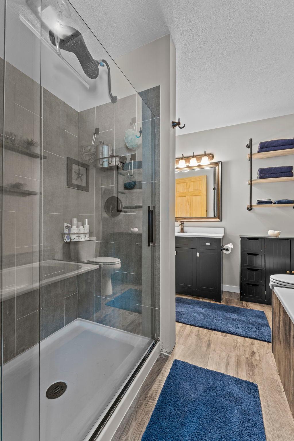 19-web-or-mls-681 Utah Ave-88.jpg