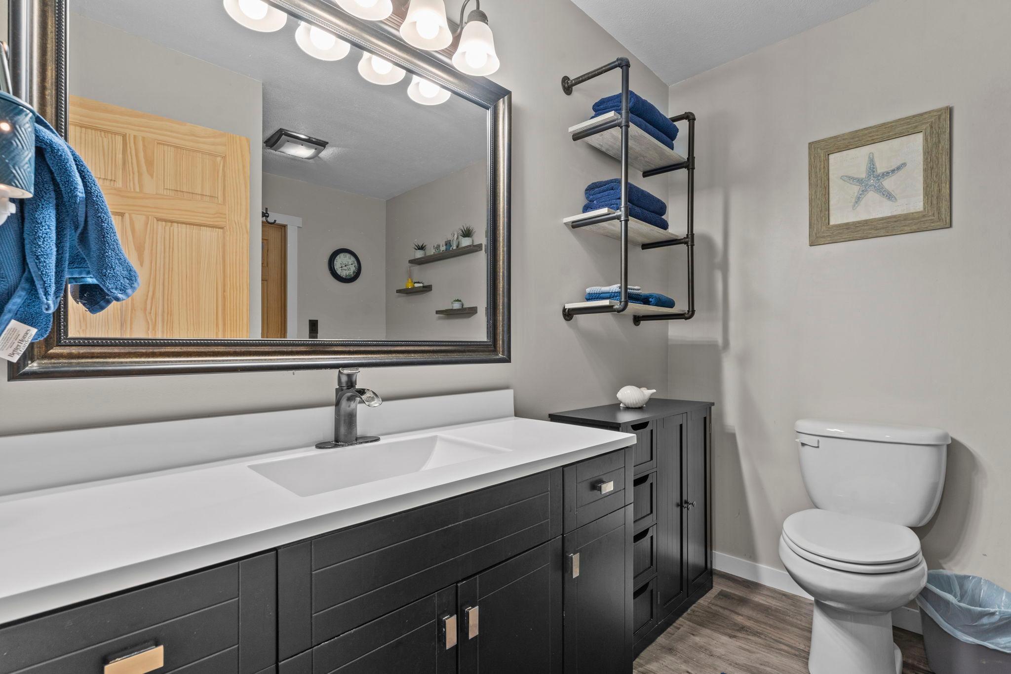 17-web-or-mls-681 Utah Ave-78.jpg