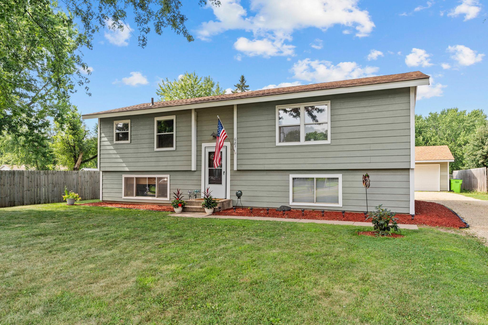 4-web-or-mls-681 Utah Ave-218.jpg