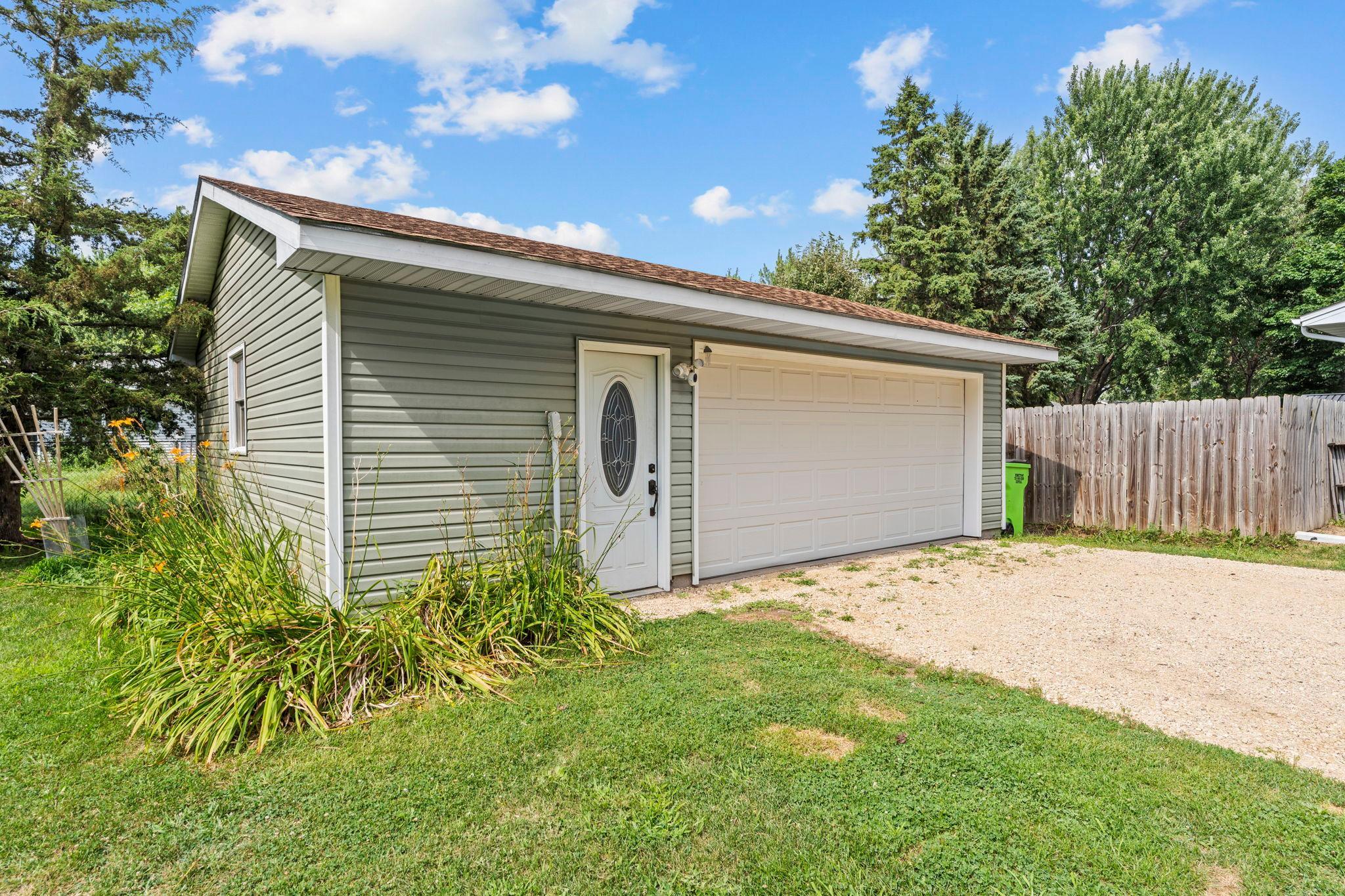 47-web-or-mls-681 Utah Ave-203.jpg