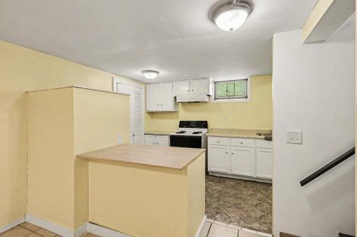 Kitchen island seating for 2