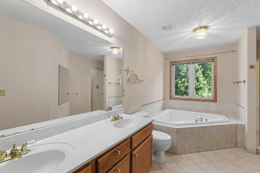 3006 Frank Street, Maplewood, MN 55109