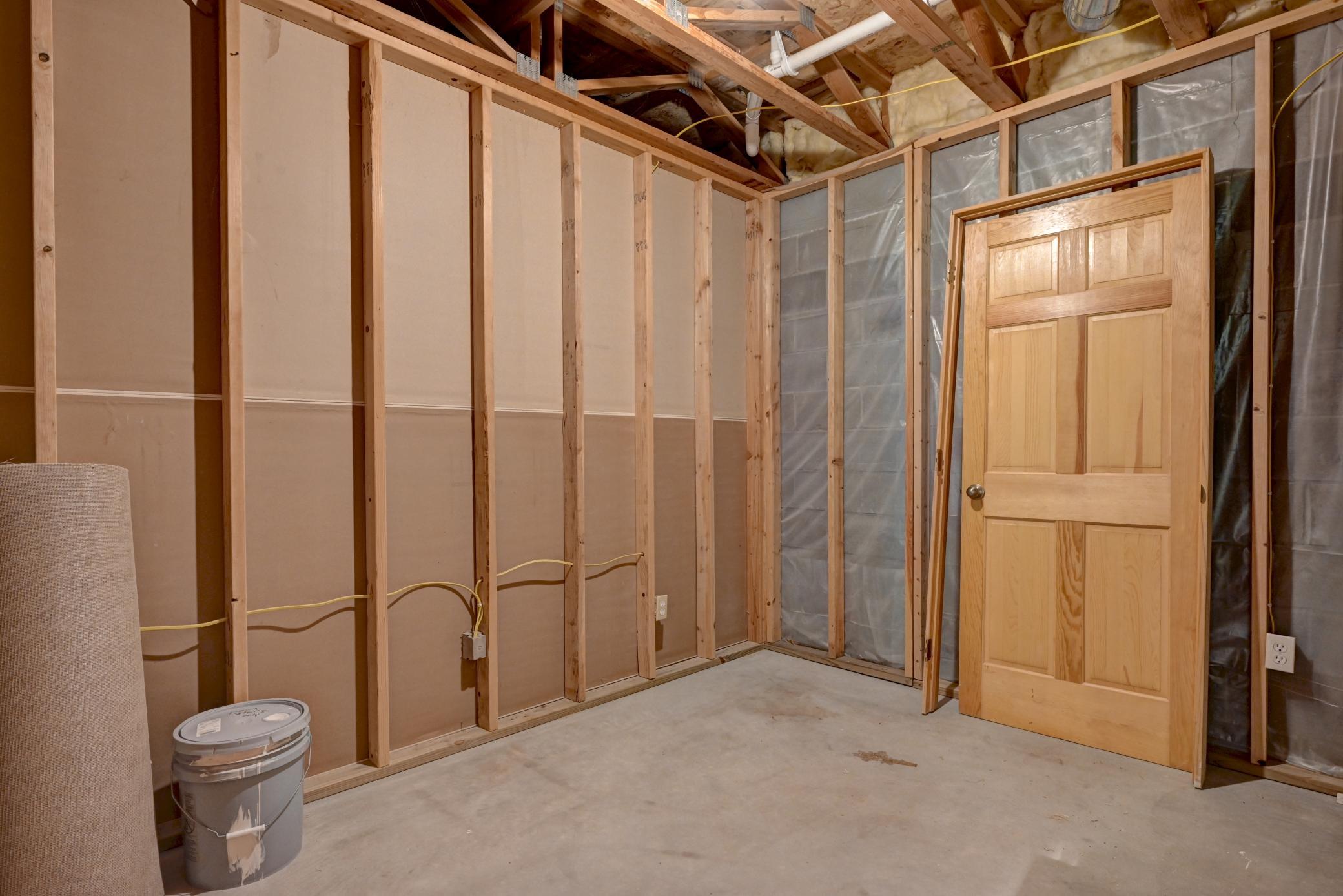 Unfinished room for storage or finish